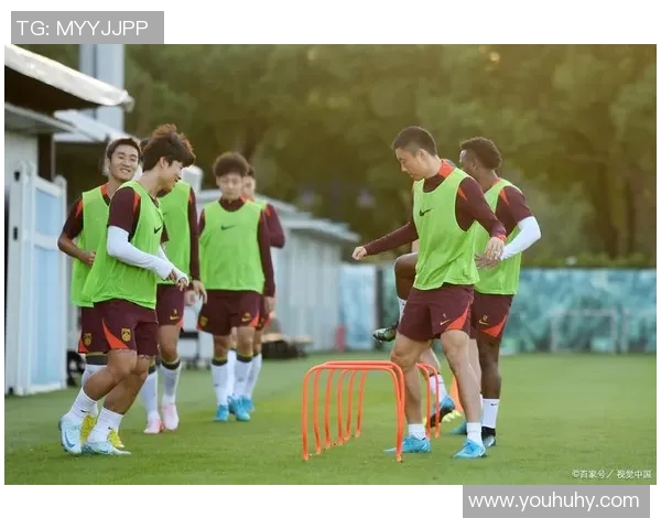 西安足球队在联合会杯中的默契配合展现出团队精神与战术执行力